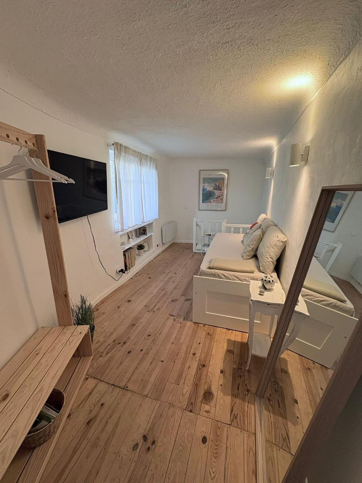 Duplex Au Pied Du Chateau Cagnes-sur-Mer Luaran gambar